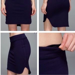 Lululemon city skirt- high/low